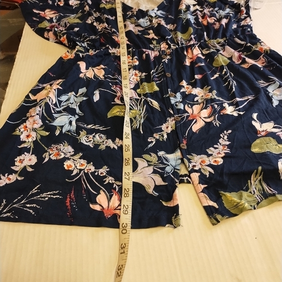 Time and tru NWT women's blue floral maternity tunic top size medium - Picture 4 of 6